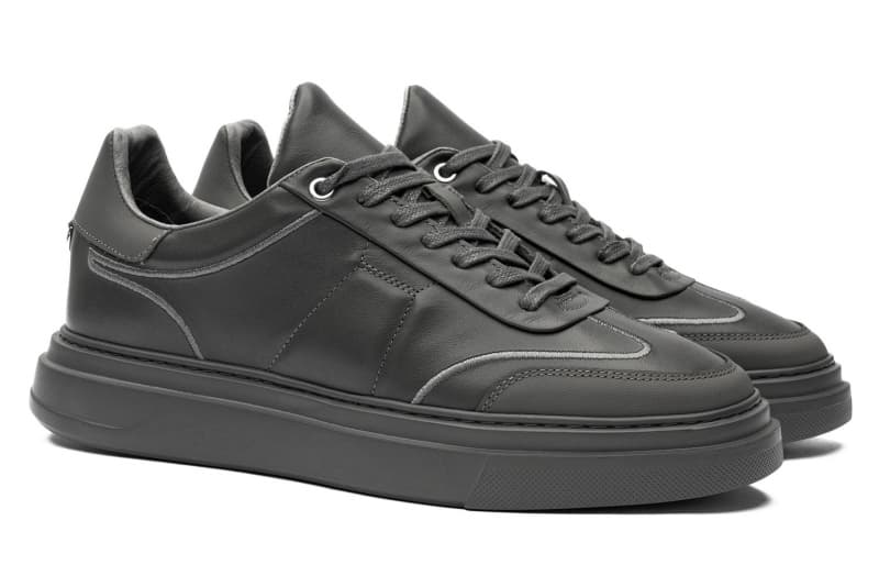 Grey natural leather sneakers